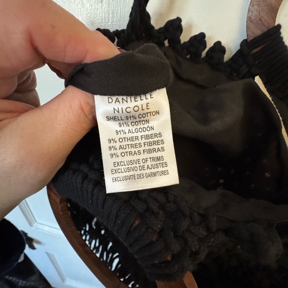 Danielle Nicole Macrame Crochet Fringe Wooden Handle Black Bag - Picture 9 of 11